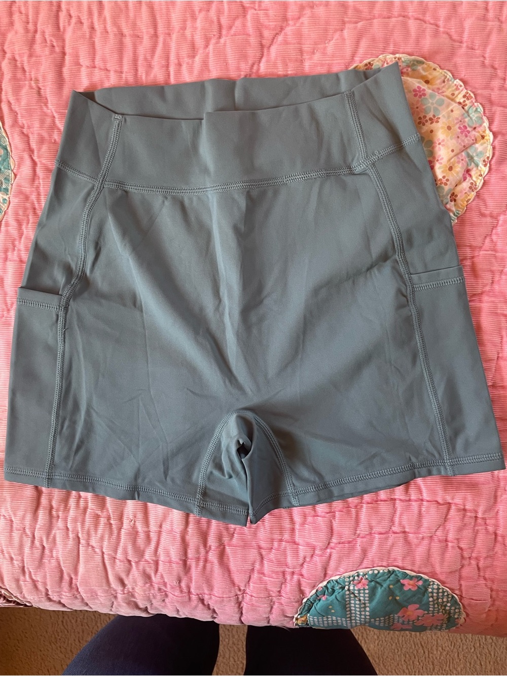 HALARA Slate Gray High-Rise Bike Shorts with Side Pockets NWOT